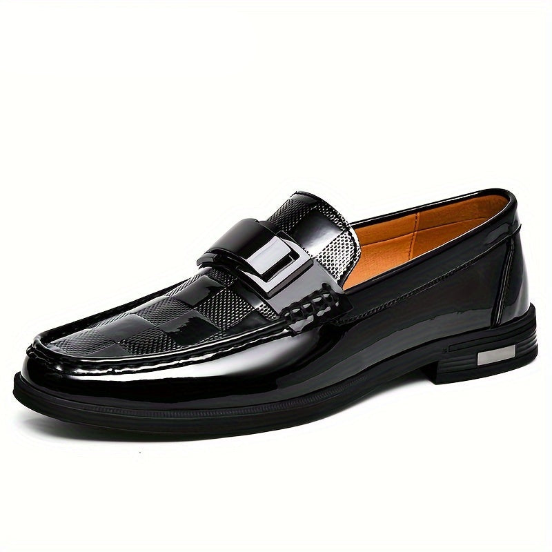 Vevora Stitched Loafers