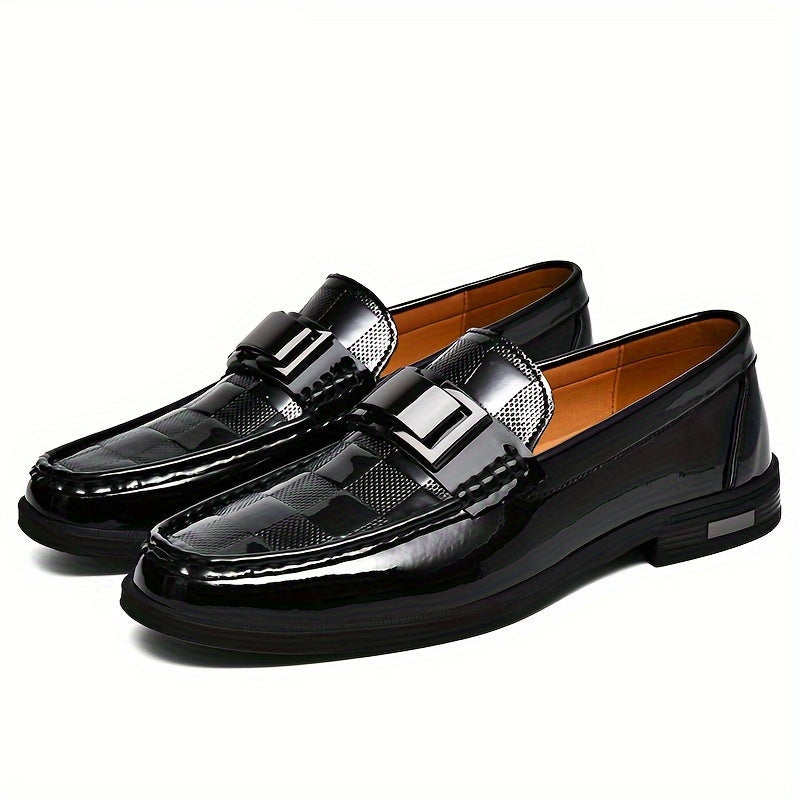 Vevora Stitched Loafers