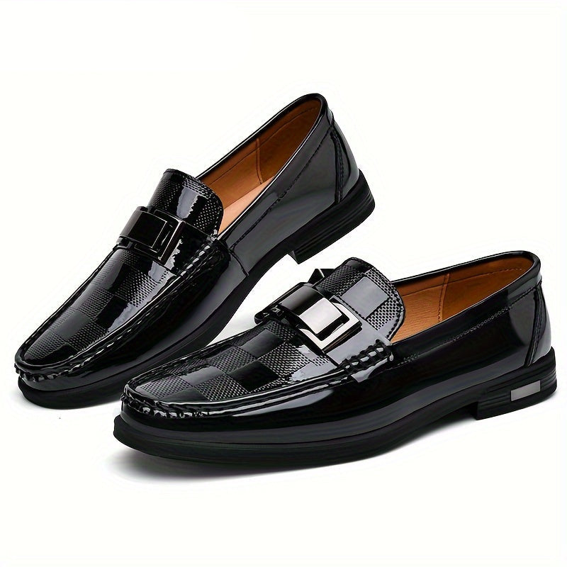 Vevora Stitched Loafers